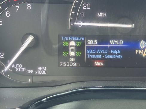 Used 2017 Cadillac XT5 FWD image 32