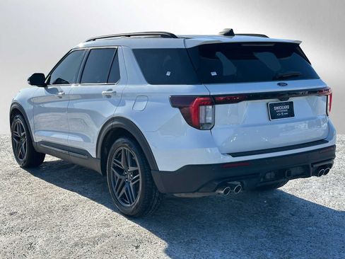 Used 2025 Ford Explorer ST w/ Sun And Sound Package image 5