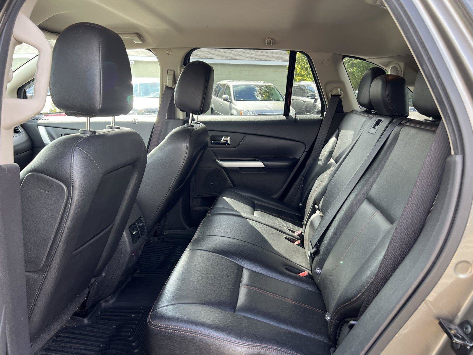 Used 2013 Ford Edge Limited AWD/4WD image 7