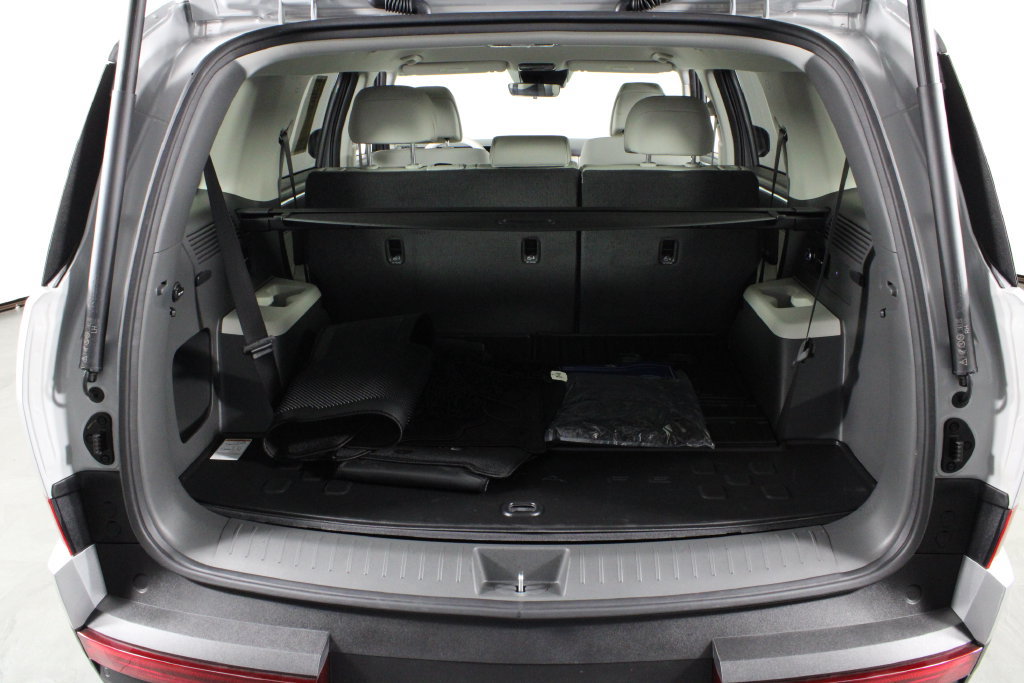 Certified 2026 Hyundai Santa Fe SEL FWD image 18