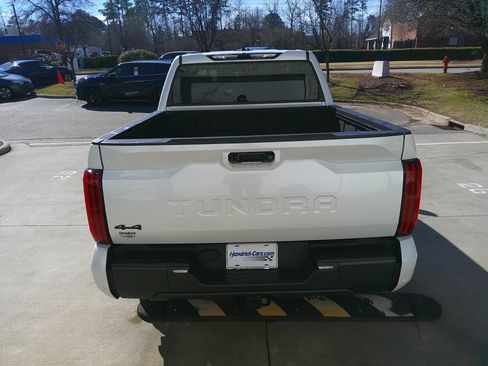 Used 2024 Toyota Tundra Limited image 11