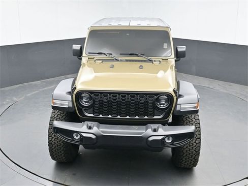 Used 2025 Jeep Wrangler Willys image 33