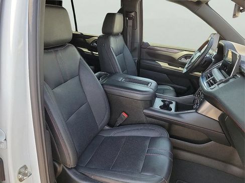 Used 2023 Chevrolet Tahoe RST w/ Luxury Package AWD/4WD image 17