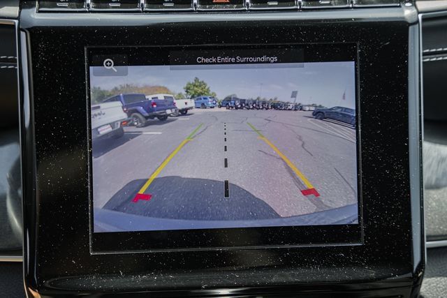 Used 2023 Jeep Grand Cherokee Altitude AWD/4WD image 8