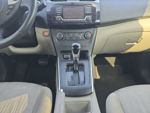 Used 2016 Nissan Sentra SV image 3
