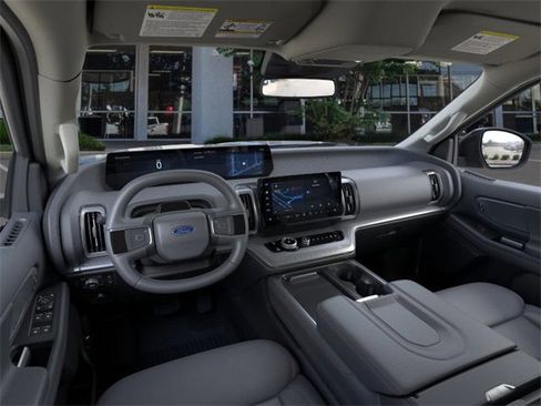 New 2026 Ford Expedition Max Active image 9