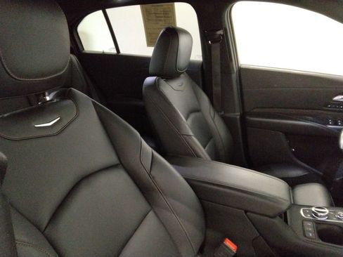 Used 2021 Cadillac XT4 Sport image 41