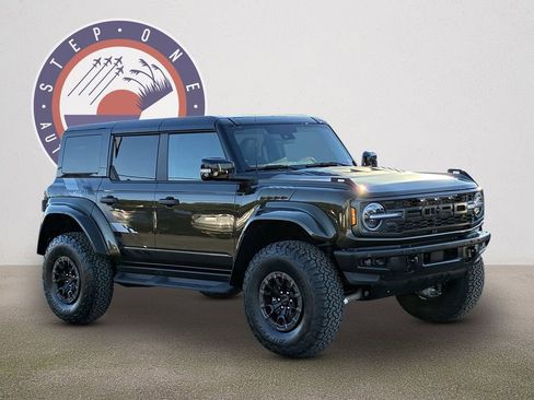 New 2025 Ford Bronco Raptor image 2