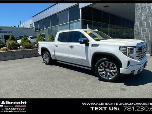 Used 2023 GMC Sierra 1500 Denali w/ Denali Reserve Package AWD/4WD image 1