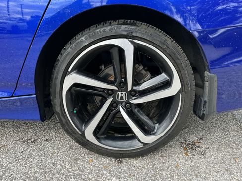 Used 2019 Honda Accord Sport image 5