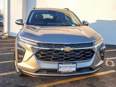 New 2026 Chevrolet Trax LT w/ Driver Confidence Package image 10