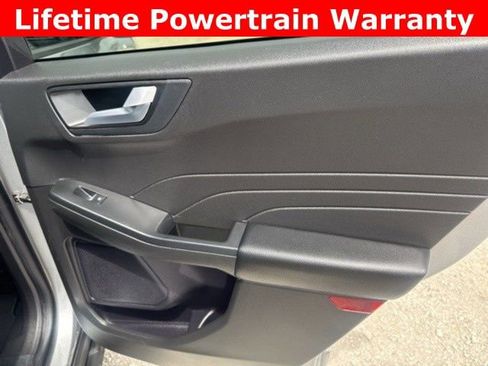 Used 2024 Ford Escape ST-Line image 18