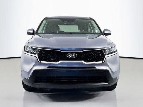 Used 2021 Kia Sorento LX FWD image 2