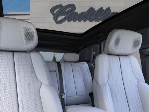 New 2025 Cadillac Lyriq Luxury image 24