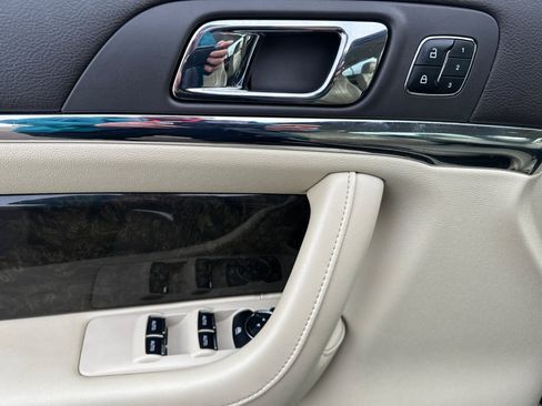 Used 2014 Lincoln MKS w/ Equipment Group 101A image 10