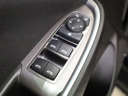 Used 2023 Chevrolet Malibu LT image 17