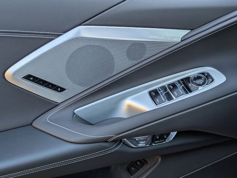 Used 2024 Chevrolet Corvette Stingray Preferred Conv w/ Z51 Performance Package image 15