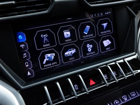 Used 2019 Lamborghini Urus image 47