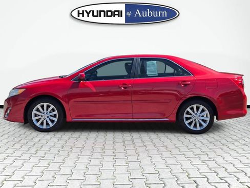 Used 2012 Toyota Camry XLE w/ Convenience Pkg FWD image 9