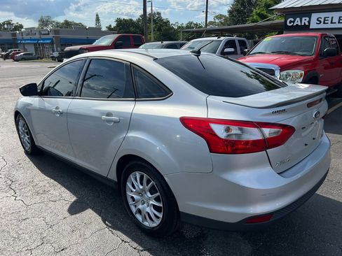 Used 2014 Ford Focus SE FWD image 7