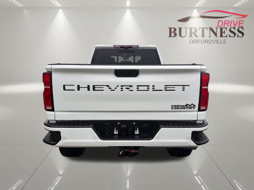 Used 2024 Chevrolet Silverado 2500 High Country w/ High Country Premium Package AWD/4WD image 7