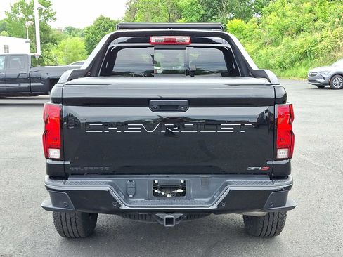 Used 2025 Chevrolet Colorado Trail Boss w/ Midnight Edition AWD/4WD image 5
