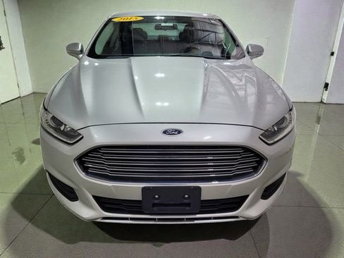 Used 2015 Ford Fusion SE image 11