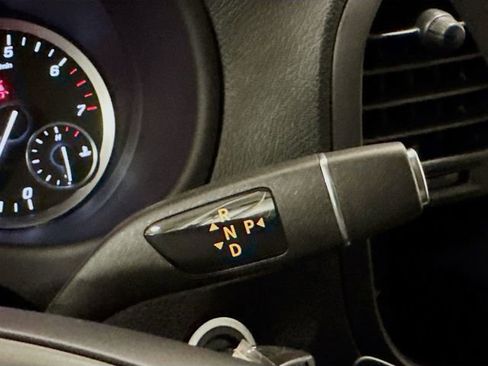 Used 2023 Mercedes-Benz Metris Passenger image 17
