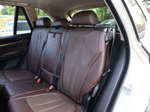 Used 2014 BMW X5 xDrive50i image 14