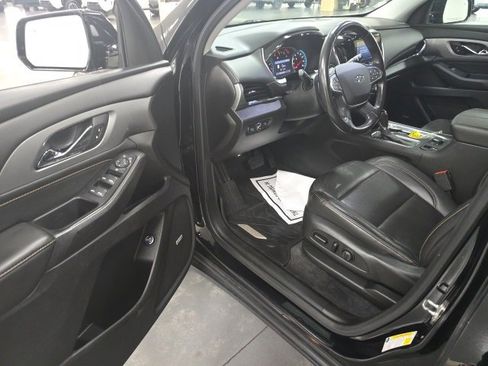 Used 2020 Chevrolet Traverse RS w/ LPO, Floor Liner Package image 13