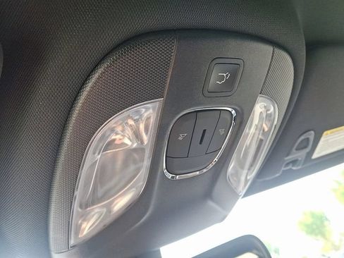 Used 2026 Jeep Compass Limited AWD/4WD image 24