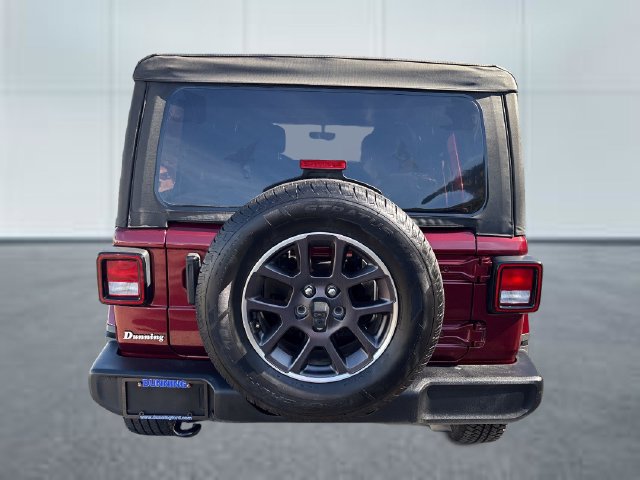 Used 2021 Jeep Wrangler Unlimited Sport AWD/4WD image 3
