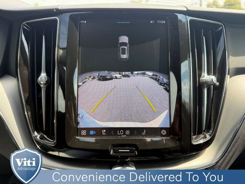 Certified 2024 Volvo XC60 B5 Core image 34
