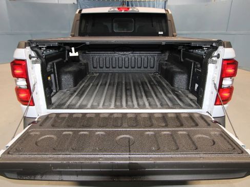 Used 2025 Ford Maverick Lariat image 36