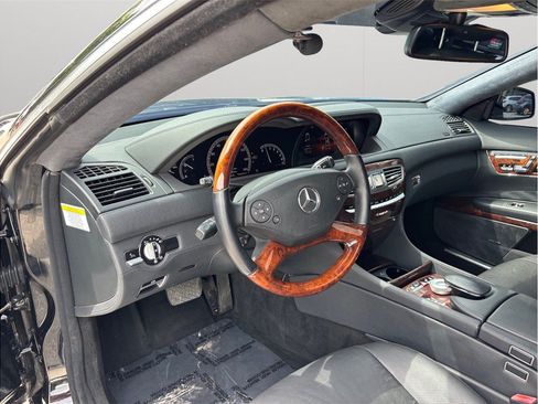Used 2012 Mercedes-Benz CL 550 4MATIC image 6