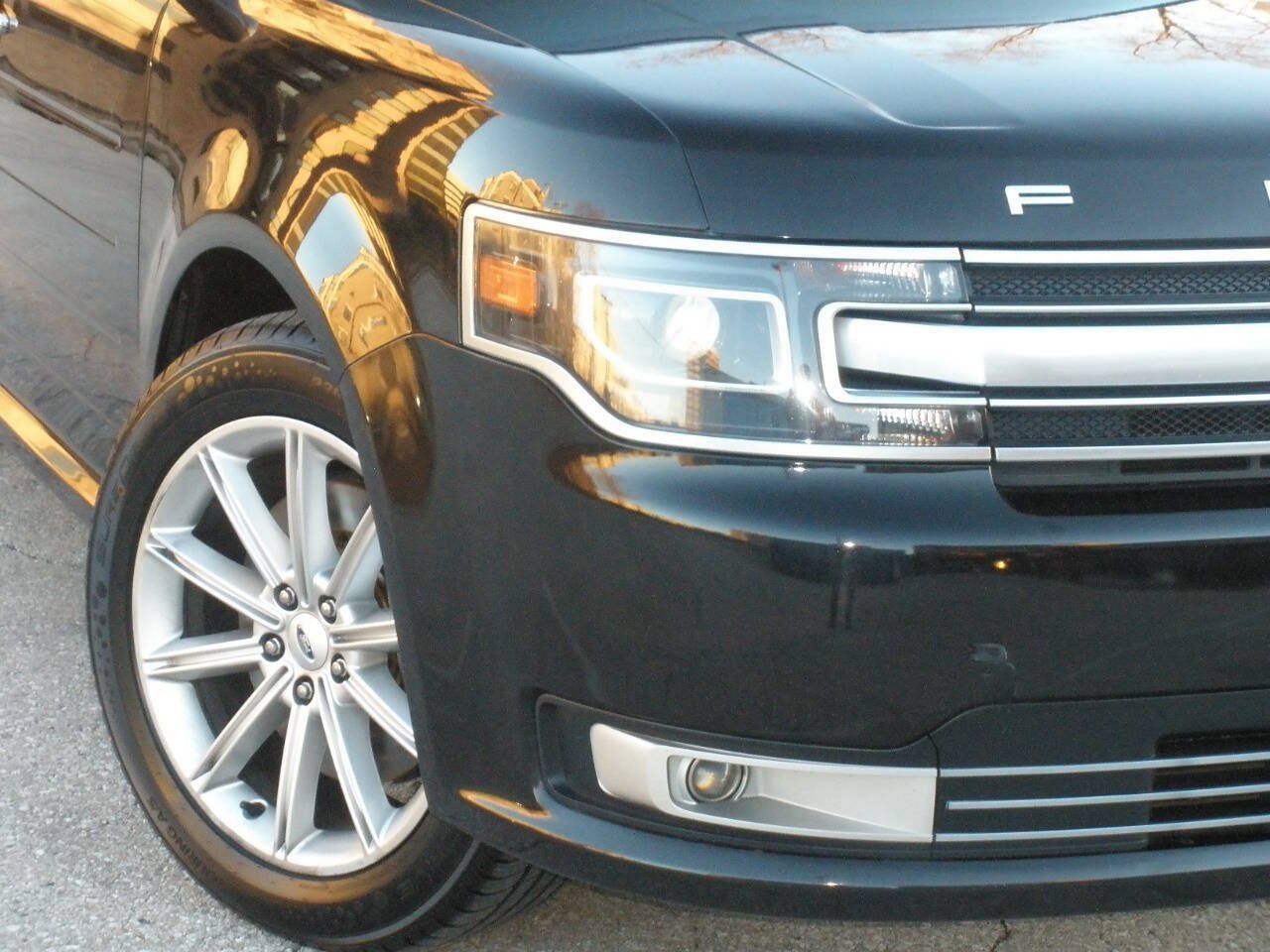 Used 2019 Ford Flex Limited AWD/4WD image 3