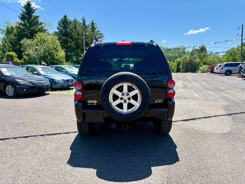 Used 2005 Jeep Liberty Limited AWD/4WD image 4