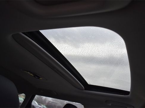 Certified 2023 Kia Seltos SX w/ SX Sunroof Package image 14