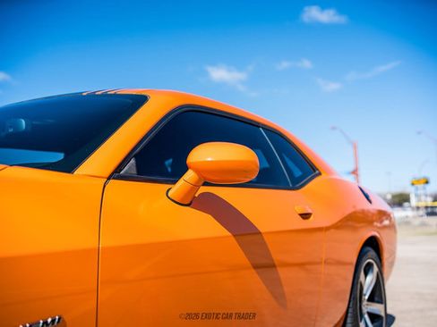 Used 2014 Dodge Challenger R/T RWD image 51