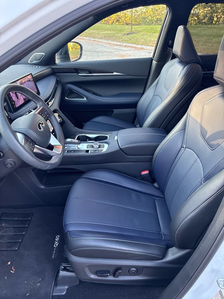 Used 2026 INFINITI QX60 Sport w/ Dark Cargo Package AWD/4WD image 7
