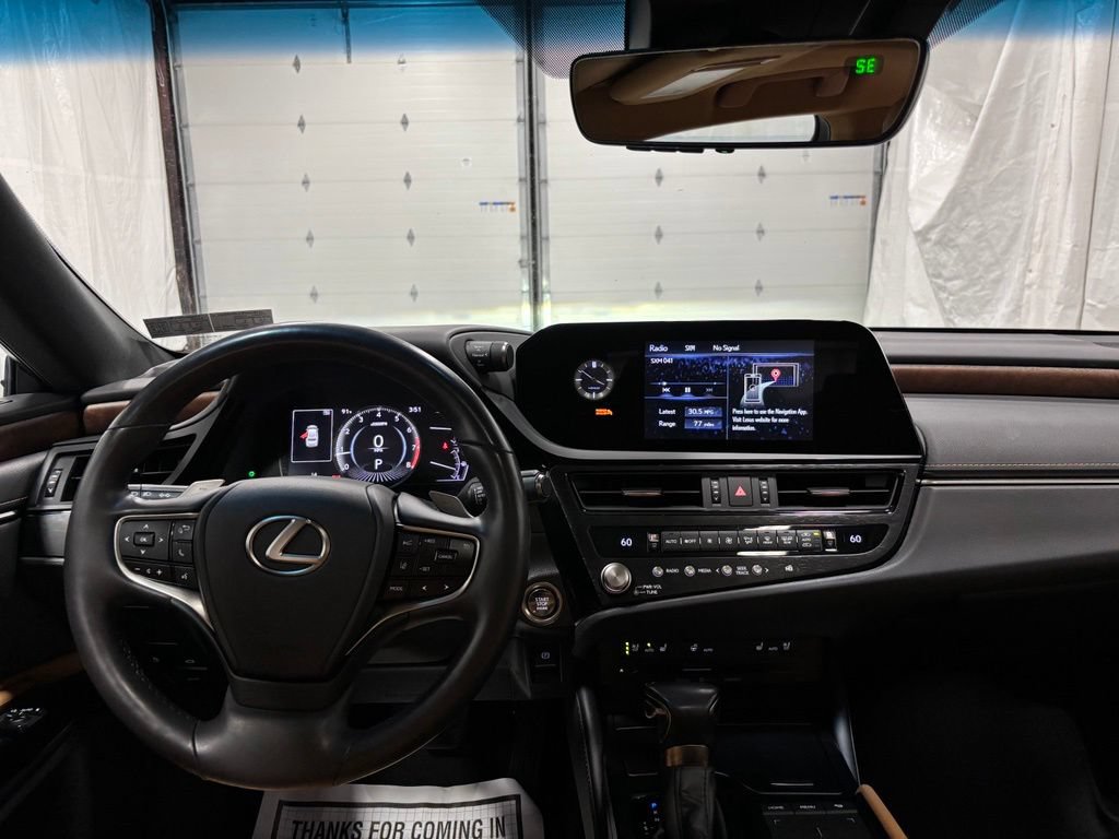 Used 2022 Lexus ES 250 w/ Premium Package AWD/4WD image 16