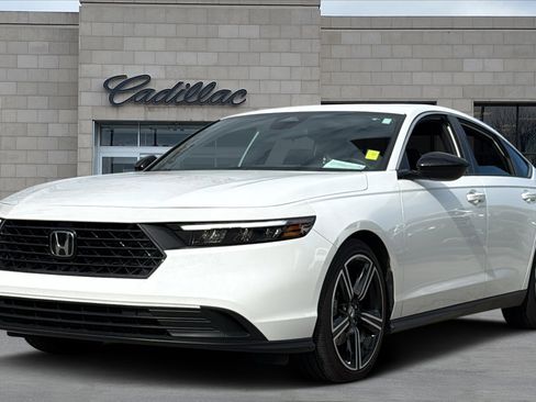 Used 2024 Honda Accord Sport image 5