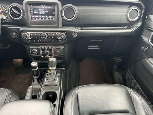 Used 2019 Jeep Wrangler Unlimited Sahara w/ Cold Weather Group image 13