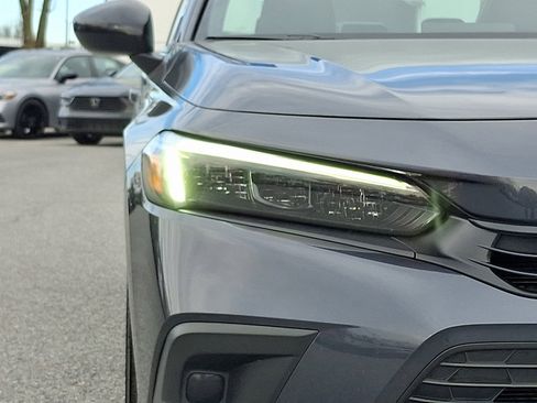 Used 2022 Honda Civic Sport image 10