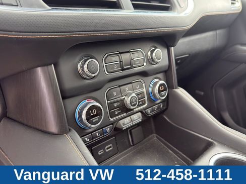 Used 2024 GMC Yukon XL AT4 AWD/4WD image 19