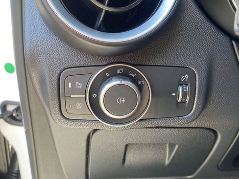 Used 2022 Alfa Romeo Stelvio Veloce AWD/4WD image 16