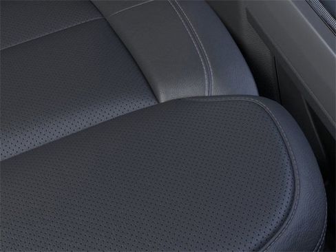 New 2025 Ford F350 Lariat w/ Lariat Ultimate Package image 16