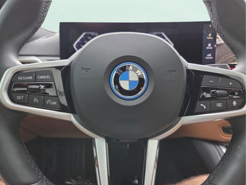 Certified 2025 BMW i4 eDrive40 w/ M Sport Package RWD image 33