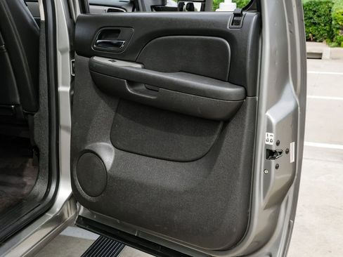 Used 2013 Chevrolet Silverado 2500 LTZ w/ LTZ Plus Package image 43