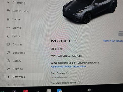 Used 2023 Tesla Model Y AWD image 4